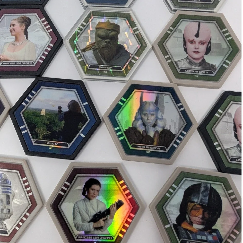 Topps Star Wars Galactic‎ Connexions Tiles Lot of 15 - Princess Leia R2-D2 Holo - Picture 4 of 16
